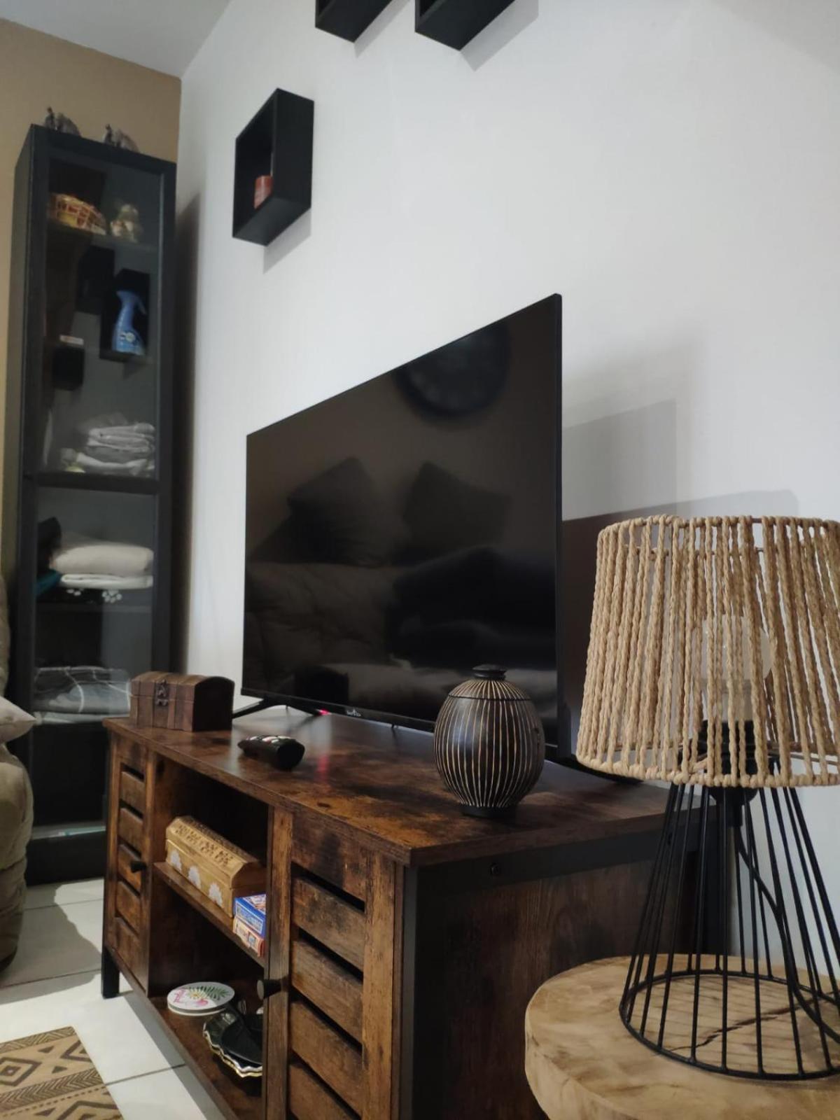 Le Namaste Charmante Maisonnette Climatisee De 45 M2 Brasles Exterior foto